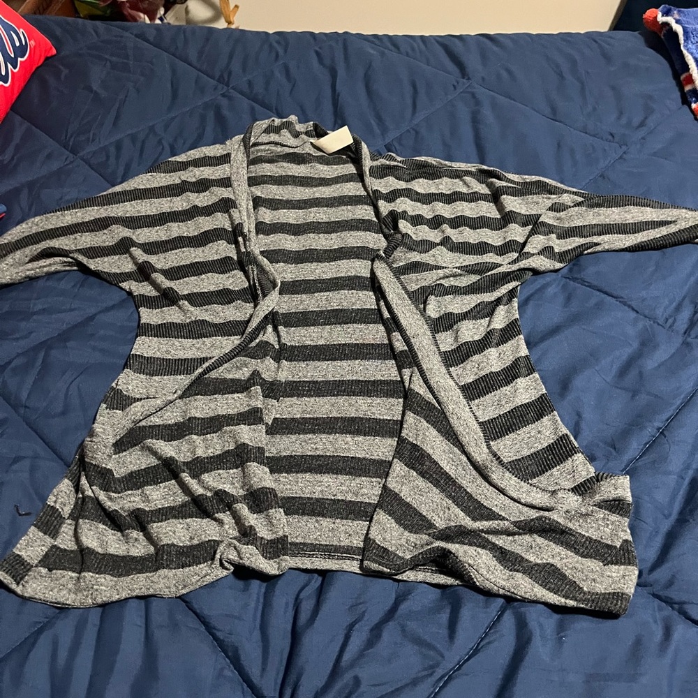 Thin cardigan